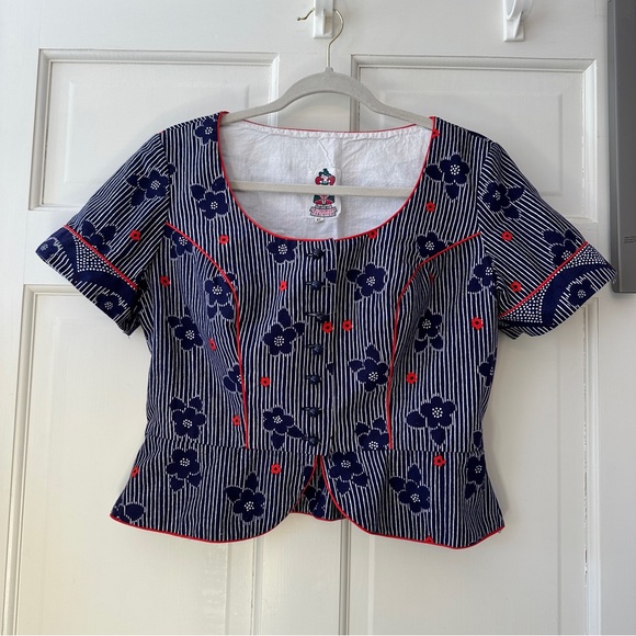 Tops - Vintage Austrian Woman’s Top